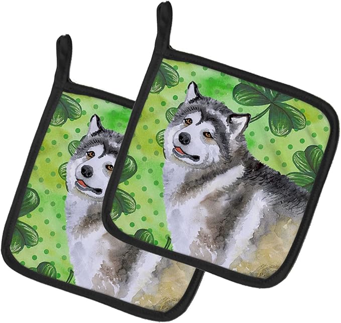 Caroline's Treasures BB9812PTHD Alaskan Malamute St Patrick's Pair of Pot Holders, Green Kitchen Heat Resistant Pot Holders Sets Oven Hot Pads for Cooking Baking BBQ, 7 1/2 x 7 1/2