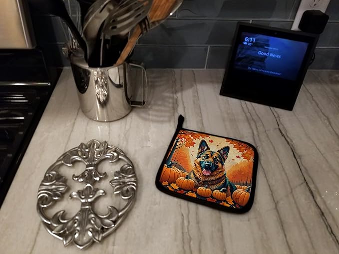 Caroline's Treasures DAC1048PTHD German Shepherd Fall Pair of Pot Holders Kitchen Heat Resistant Pot Holders Sets Oven Hot Pads for Cooking Baking BBQ, 7 1/2 x 7 1/2