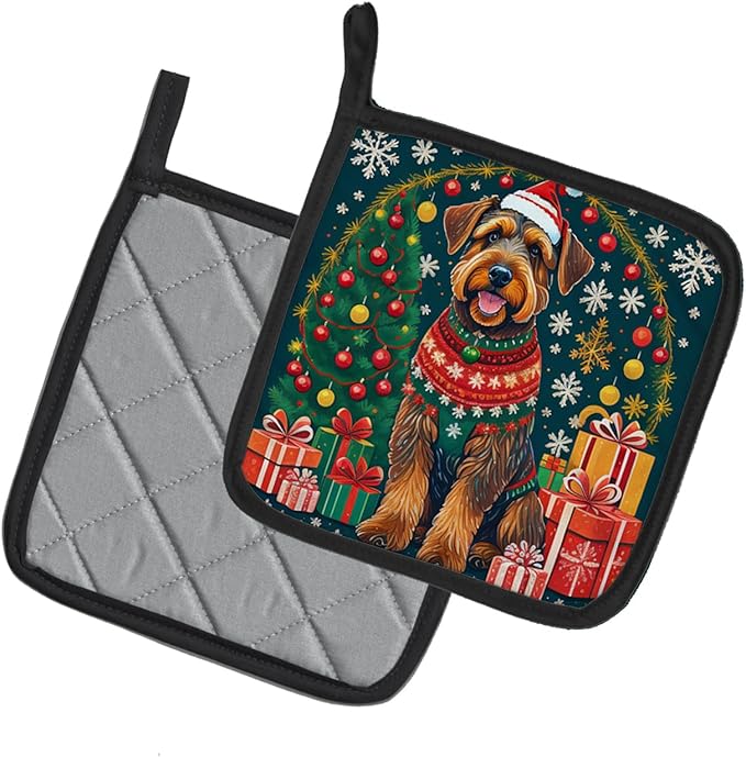 Caroline's Treasures Airedale Terrier Christmas Pair of Pot Holders Kitchen Heat Resistant Pot Holders Sets Oven Hot Pads for Cooking Baking BBQ, 7 1/2 x 7 1/2