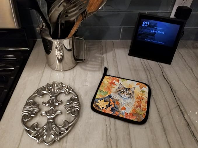 Caroline's Treasures Norwegian Forest Cat in Fall Leaves Pair of Pot Holders Kitchen Heat Resistant Pot Holders Sets Oven Hot Pads for Cooking Baking BBQ, 7 1/2 x 7 1/2