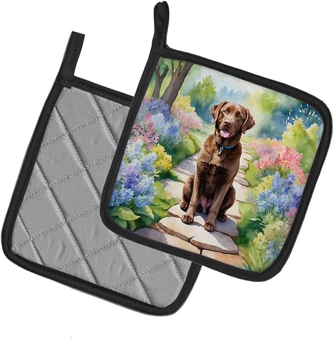 Caroline's Treasures Chesapeake Bay Retriever Spring Path Pair of Pot Holders Kitchen Heat Resistant Pot Holders Sets Oven Hot Pads for Cooking Baking BBQ, 7 1/2 x 7 1/2