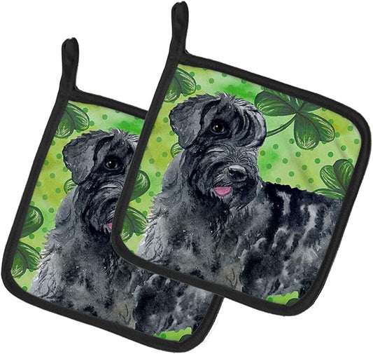 Caroline's Treasures BB9834PTHD Giant Schnauzer St Patrick's Pair of Pot Holders, Green Kitchen Heat Resistant Pot Holders Sets Oven Hot Pads for Cooking Baking BBQ, 7 1/2 x 7 1/2