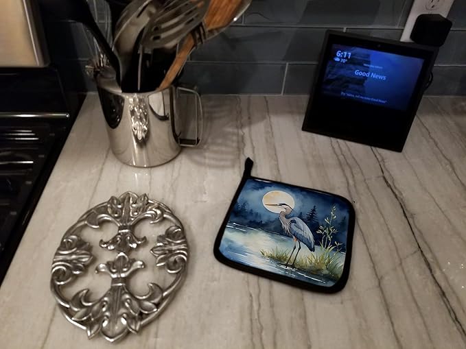 Caroline's Treasures Blue Heron Under The Moonlight Pair of Pot Holders Kitchen Heat Resistant Pot Holders Sets Oven Hot Pads for Cooking Baking BBQ, 7 1/2 x 7 1/2
