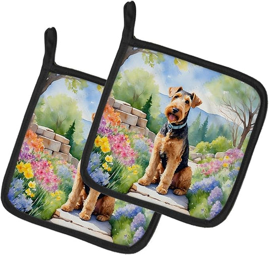 Caroline's Treasures Airedale Terrier Spring Garden Pair of Pot Holders Kitchen Heat Resistant Pot Holders Sets Oven Hot Pads for Cooking Baking BBQ, 7 1/2 x 7 1/2