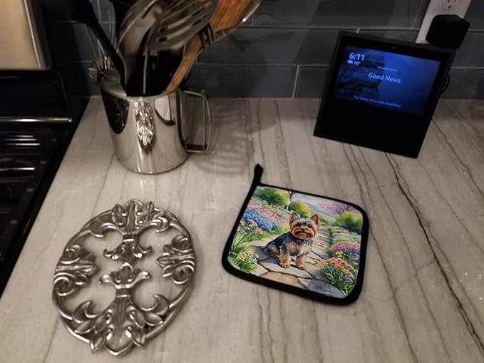 Caroline's Treasures Yorkshire Terrier Spring Path Pair of Pot Holders Kitchen Heat Resistant Pot Holders Sets Oven Hot Pads for Cooking Baking BBQ, 7 1/2 x 7 1/2