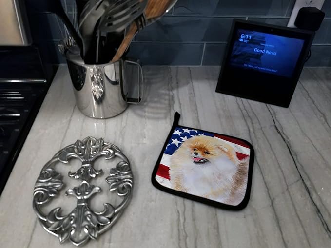 Caroline's Treasures BB9682PTHD Pomeranian Patriotic Pair of Pot Holders Kitchen Heat Resistant Pot Holders Sets Oven Hot Pads for Cooking Baking BBQ, 7 1/2 x 7 1/2