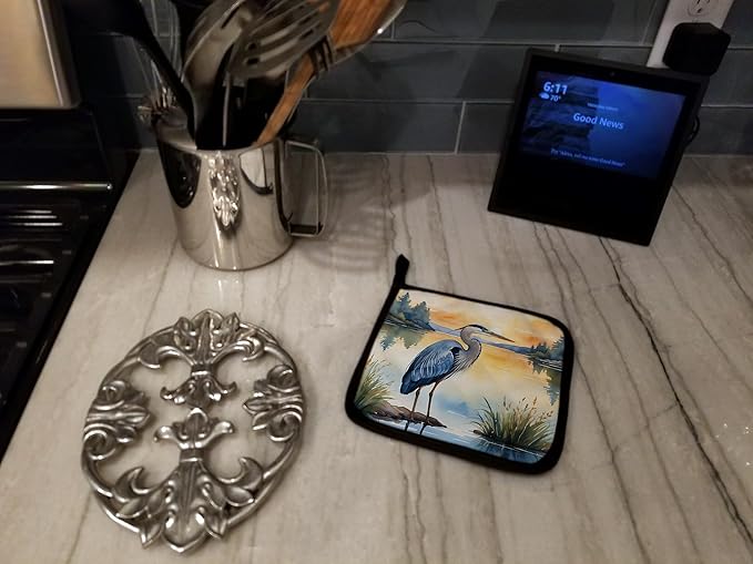 Caroline's Treasures Blue Heron in The Golden Hour Pair of Pot Holders Kitchen Heat Resistant Pot Holders Sets Oven Hot Pads for Cooking Baking BBQ, 7 1/2 x 7 1/2