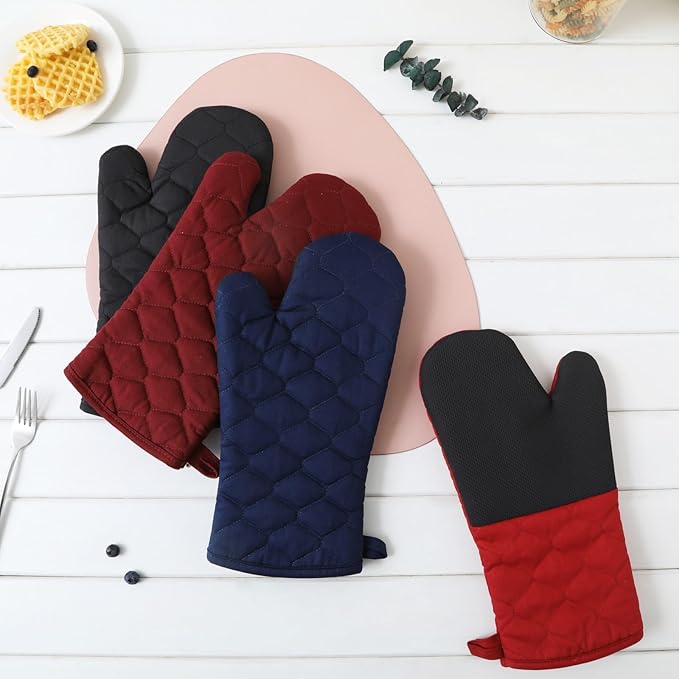 Glynniss Heat Resistant Oven Mitts, 2 Pcs of Silicone Oven Mits, Non-Slip Grip Surfaces Kitchen Gloves for Cooking, Machine Washable with Hanging Loops Oven Gloves (7x13 inches, Wine)