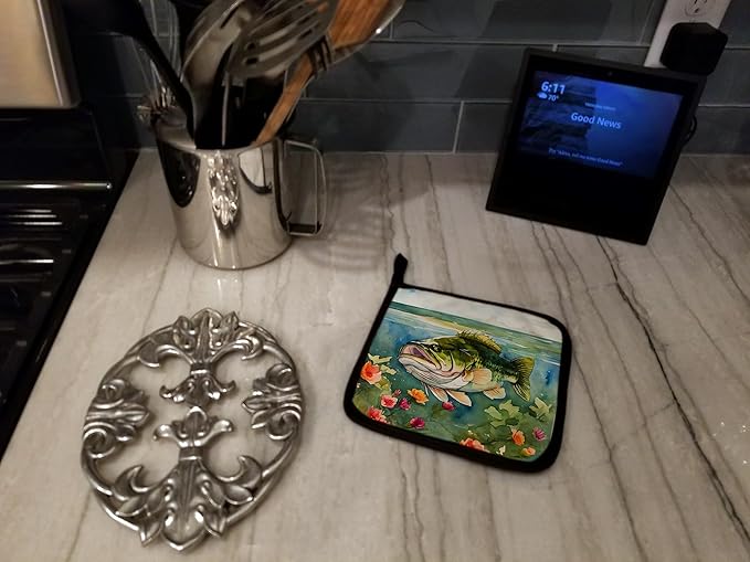 Caroline's Treasures Largemouth Bass Pair of Pot Holders Kitchen Heat Resistant Pot Holders Sets Oven Hot Pads for Cooking Baking BBQ, 7 1/2 x 7 1/2