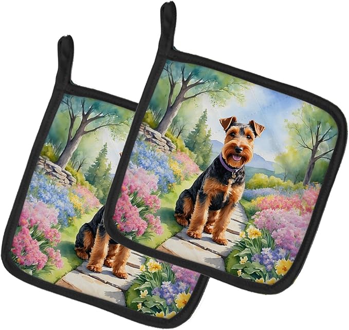 Caroline's Treasures Welsh Terrier Spring Path Pair of Pot Holders Kitchen Heat Resistant Pot Holders Sets Oven Hot Pads for Cooking Baking BBQ, 7 1/2 x 7 1/2