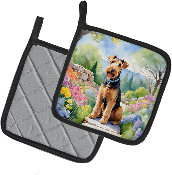 Caroline's Treasures Airedale Terrier Spring Garden Pair of Pot Holders Kitchen Heat Resistant Pot Holders Sets Oven Hot Pads for Cooking Baking BBQ, 7 1/2 x 7 1/2