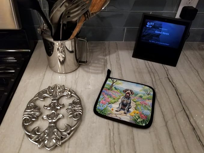 Caroline's Treasures German Wirehaired Pointer Spring Path Pair of Pot Holders Kitchen Heat Resistant Pot Holders Sets Oven Hot Pads for Cooking Baking BBQ, 7 1/2 x 7 1/2