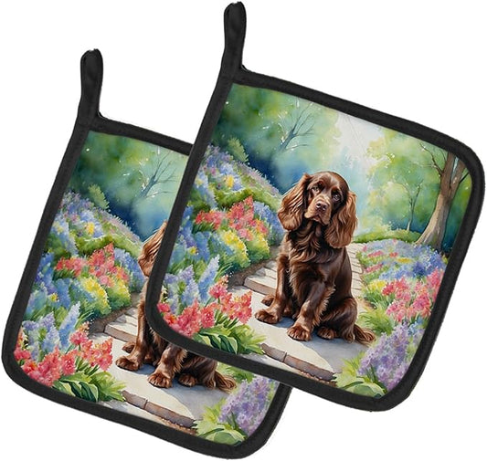 Caroline's Treasures Sussex Spaniel Spring Path Pair of Pot Holders Kitchen Heat Resistant Pot Holders Sets Oven Hot Pads for Cooking Baking BBQ, 7 1/2 x 7 1/2