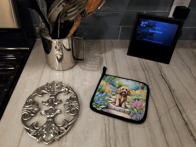 Caroline's Treasures Cockapoo Spring Path Pair of Pot Holders Kitchen Heat Resistant Pot Holders Sets Oven Hot Pads for Cooking Baking BBQ, 7 1/2 x 7 1/2