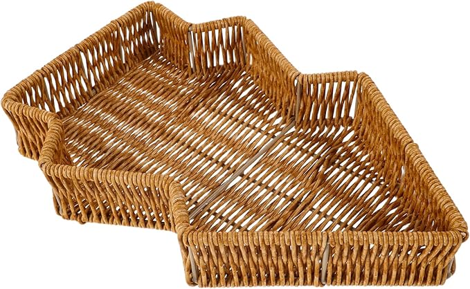 Christmas Tree Shaped Rustic Farmhouse Bread Basket Imitation Rattan Food Organizing Tray for Kitchen Countertop and Holiday Party Serving