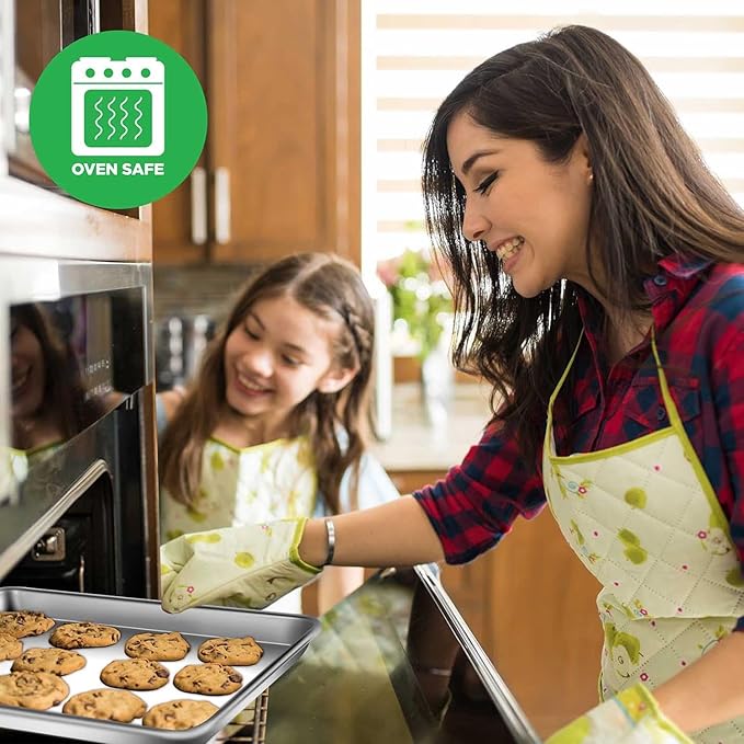 NutriChef Non Stick Baking Sheets, Cookie Pan Aluminum Bakeware, Professional Quality Kitchen Cooking Non-Stick Bake Trays with Silver Coating Inside and Outside, 1 Pair of Pans