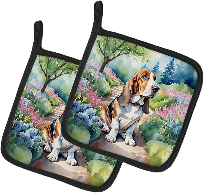 Caroline's Treasures Basset Hound Spring Garden Pair of Pot Holders Kitchen Heat Resistant Pot Holders Sets Oven Hot Pads for Cooking Baking BBQ, 7 1/2 x 7 1/2