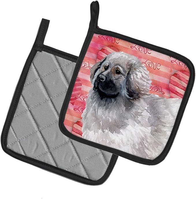 Caroline's Treasures BB9760PTHD Moscow Watchdog Love Pair of Pot Holders, Red Kitchen Heat Resistant Pot Holders Sets Oven Hot Pads for Cooking Baking BBQ, 7 1/2 x 7 1/2