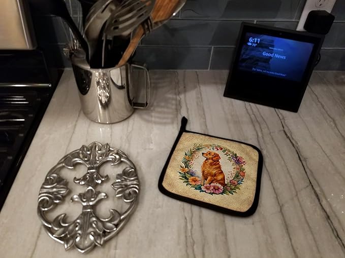 Caroline's Treasures Nova Scotia Duck Tolling Retriever and Flowers Pair of Pot Holders Kitchen Heat Resistant Pot Holders Sets Oven Hot Pads for Cooking Baking BBQ, 7 1/2 x 7 1/2