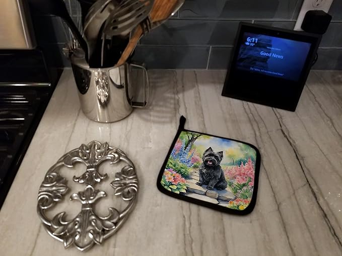 Caroline's Treasures Cairn Terrier Spring Path Pair of Pot Holders Kitchen Heat Resistant Pot Holders Sets Oven Hot Pads for Cooking Baking BBQ, 7 1/2 x 7 1/2