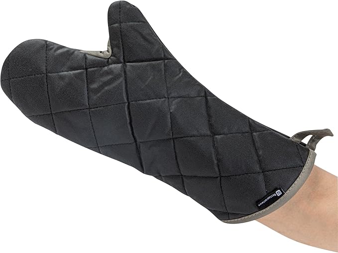 Restaurantware 17 x 8 Inch Heavy-Duty Oven Mitt 1 Flame Retardant Heat-Resistant Mitt - With Thumb Guard Hanging Loop Black Cotton Quilted Oven Mitts Heat-Resistant For Cooking And Baking