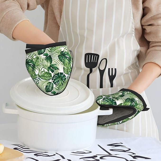 1 Pcs Mini Silicone Oven Mitts Tropical Leaf Heat Resistant Grilling Gloves with Hanging Loop, Green Leaves Little Kitchen Mittens for Cooking Baking BBQ