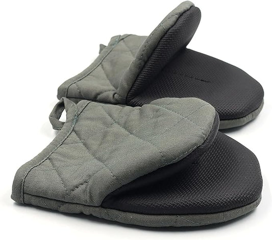 Short Oven Mitts, Heat Resistant 500°F, Silicone Grip Kitchen Gloves, Non-Slip for Baking, Grilling, BBQ, Machine Washable with Hanging Loop, 2-Pack Set, Gray