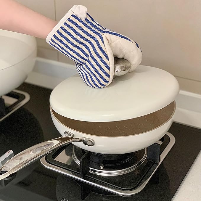 1 Pair Mini Oven Mitts,High Heat Resistant Oven Gloves,Kitchen Short Oven Mit with Hanging Loop for BBQ, Baking, Cooking and Grilling, (Blue)
