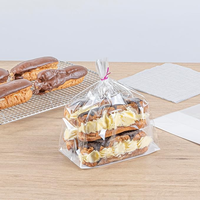 Restaurantware Flat Bottom Heat Seal Sandwich Bags Heat Sealable Food Bags - Gusset Bag with Paper Insert - Clear - 7 x 4 x 9 Inch - 100ct Box - Bag Tek