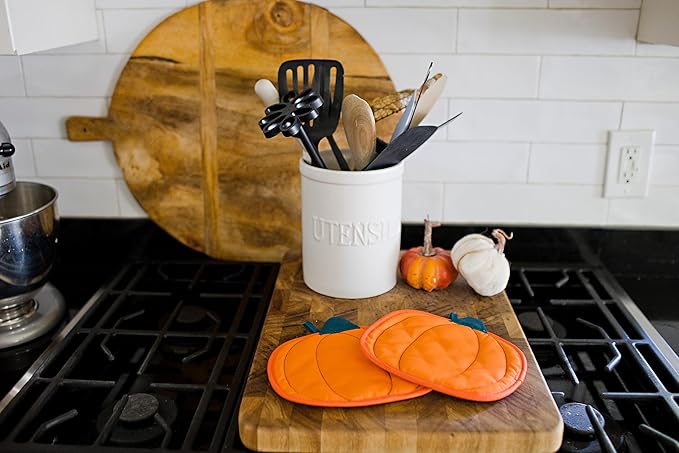 Pearhead Pumpkin Trivets Set of 2, Heat-Resistant Fabric Hot Pads with Hanging Loops, Autumn Table Protectors for Cooking, Baking, Serving, and Festive Fall Kitchen Décor Accessories