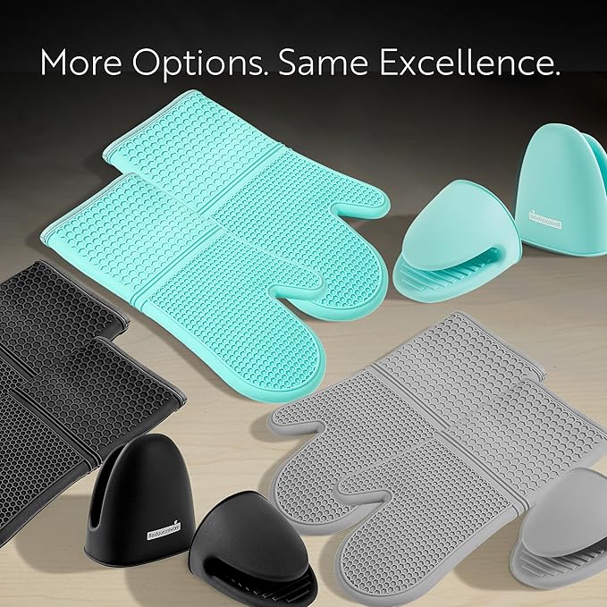 Restaurantware Comfy Grip 4.3 x 3.5 x 4.2 Inch Mini Oven Mitt Pot Holders 1 Food-Grade Finger Mitt Set - 2-Piece Set Oven-Ready Up To 446F Gray Silicone Pinch Mitts Ribbed Texture Dishwashable