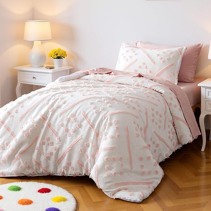 Amazon Basics Kids' Pink Bedding Set, 5-Piece Jacquard Microfiber Bed-in-a-Bag with Comforter, Fitted Sheet, Flat Sheet, Pillowcase, Pillow Sham, Deep Pocket 16", All-Season, Pink Tufted, Twin