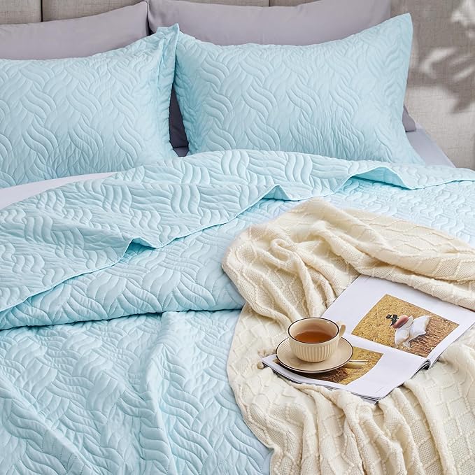 Love's cabin Quilts for Queen Bed Light Blue Bedspreads - Soft Bed Summer Lightweight Bedspread Comforter - Modern Style Wave Pattern Coverlet for All Season - 3 Pieces (1 Quilt, 2 Pillow Shams)