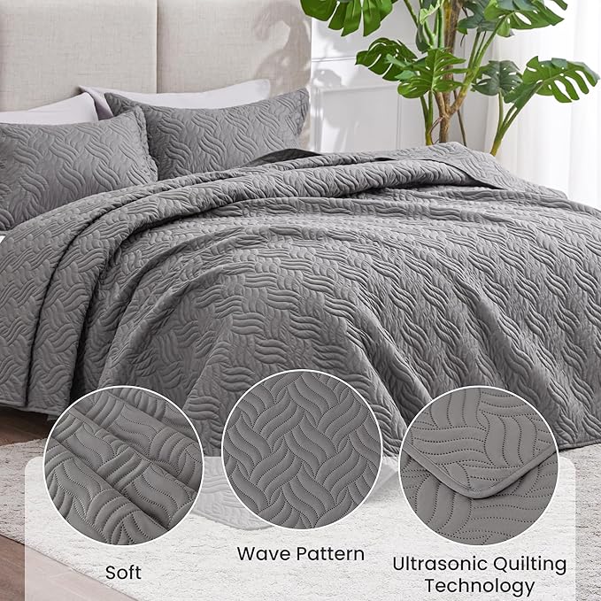 Love's cabin California King Size Quilt Bedding Set Grey Bedspread - Cal King Summer Lightweight Bedspread Comforter - Wave Pattern Coverlet for All Season - 3 Pieces (1 Quilt, 2 Pillow Shams)