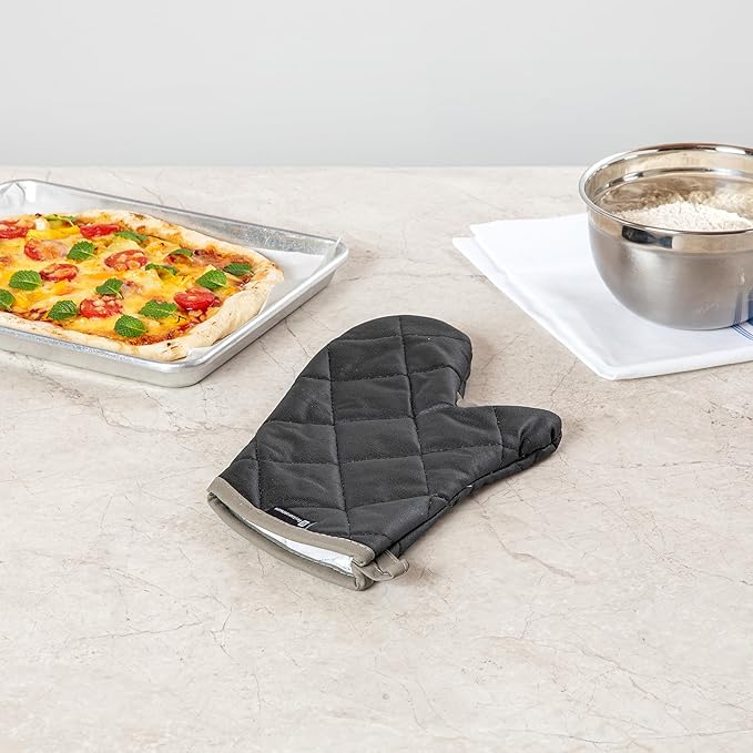 Restaurantware 13.7 x 8 Inch Heavy-Duty Oven Mitt 1 Flame Retardant Heat-Resistant Kitchen Glove - With Thumb Guard Hanging Loop Black Cotton Quilted Glove Heat-Resistant For Cooking And Baking