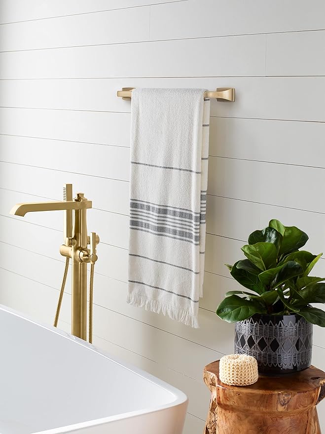 Amerock BH36013CZ | Champagne Bronze Towel Bar | 18 in (457 mm) Towel Rack | Highland Ridge | Bathroom Towel Holder | Bathroom Hardware | Bath Accessories