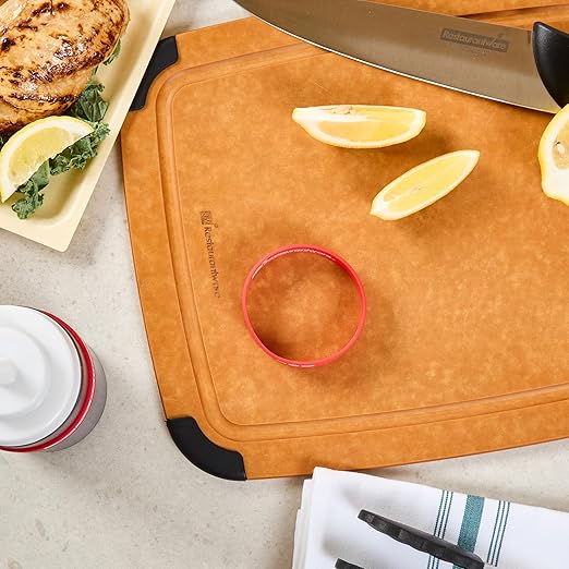 Restaurantware Silicone Squeeze Bottle Band 10 Count 2.75 Inch Dishwasher Safe Condiment Identification Band, BBQ Red Non-Slip Label Band for Condiment Labeling at Restaurants, Food Trucks