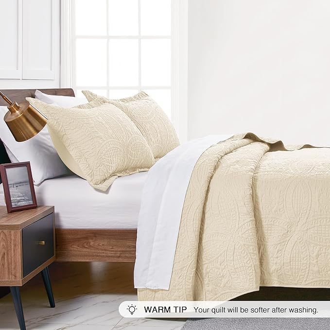 Love's cabin King Size Quilt Bedding Set Beige Bedspreads - Bed Summer Lightweight Bedspread Comforter - Coin Pattern Bedding Coverlet for All Season - 3 Pieces (1 Quilt, 2 Pillow Shams)