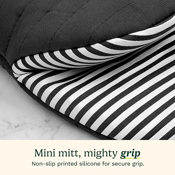 Cuisinart Mini Oven Mitts – 5.5” x 8” Heat-Resistant Kitchen Mitts for Oven with Non-Slip Printed Silicone, Cotton Filling, and Faux Leather Loop – Durable Oven Mitt Set for Cooking & Baking