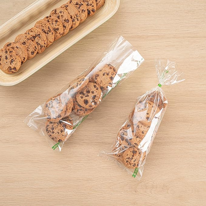 Restaurantware Candy Bags 100 Pcs 10" x 3.7" Heat-Sealable Clear Plastic Bags Greaseproof Home Compostable Freezer-Ready No-Flap Treat Carriers for Candies, Cookies, Bakery, Party Favours