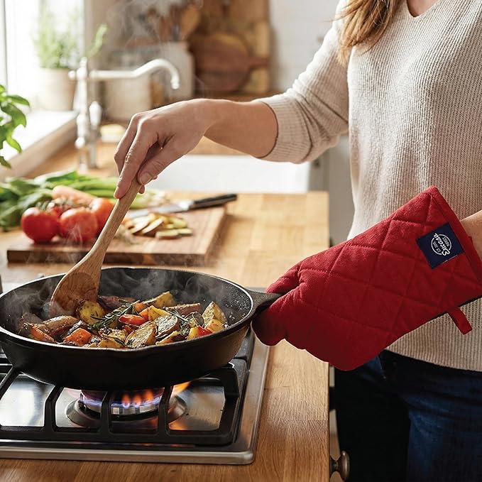 Encasa XO Heat Resistant 100% Cotton Oven Glove & Potholder Set with Loop, Kitchen Cooking Mittens, Microwave Safe Hot Pads (Red)