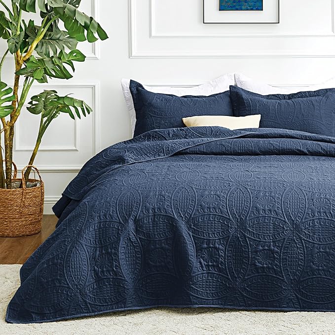 Love's cabin Twin Quilt Set Navy Blue Bedspreads - Soft Bed Summer Lightweight Bedspread Comforter - Modern Style Coin Pattern Coverlet for All Season - 2 Pieces (1 Quilt, 1 Pillow Sham)