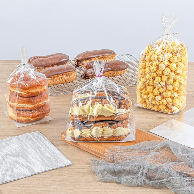 Restaurantware Flat Bottom Heat Seal Sandwich Bags Heat Sealable Food Bags - Gusset Bag with Paper Insert - Clear - 7 x 4 x 9 Inch - 100ct Box - Bag Tek