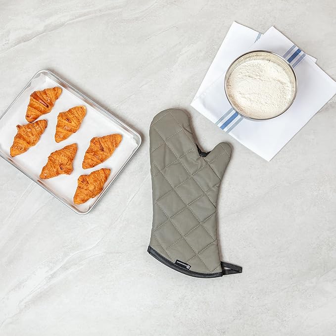 Restaurantware 17 x 8 Inch Heavy-Duty Oven Mitt 1 Flame Retardant Heat-Resistant Mitt - With Thumb Guard Hanging Loop Gray Cotton Quilted Oven Mitts Heat-Resistant For Cooking And Baking