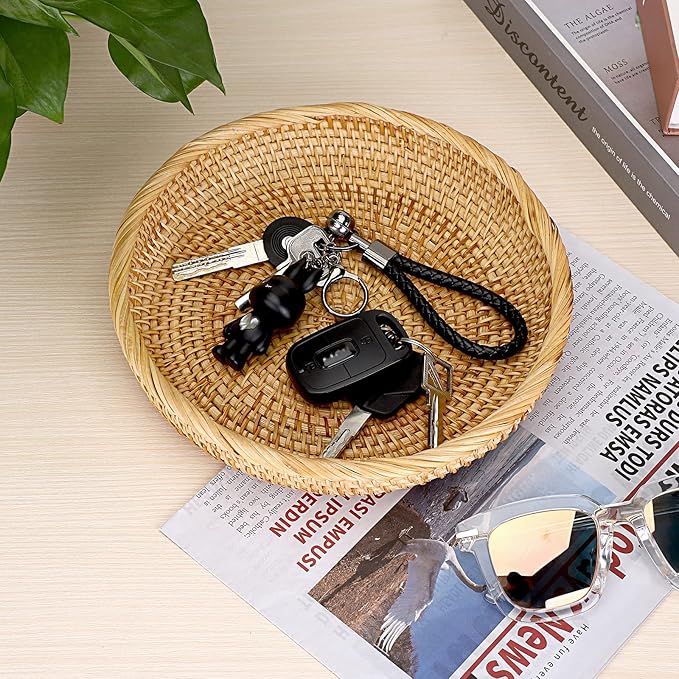 Hipiwe Small Round Keys Basket Bowl for Entryway 8.6" Hand-woven Wicker Storage Basket Rattan Decorative Basket Fruit Candy Cake Food Serving Baskets Tray for Keys, Wallet, Cell Phone