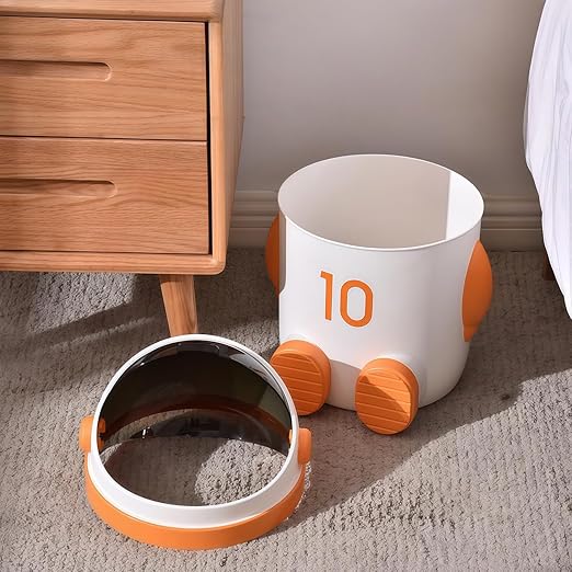 Sylfaen Astronaut Trash Can Wastebasket, 12 Liter / 3.2 Gallon Bathroom Garbage Can with Lid, Garbage Can for Kids, Cute Trash Can for Bedroom, Kids Room, Bathroom, Living Room (Orange)