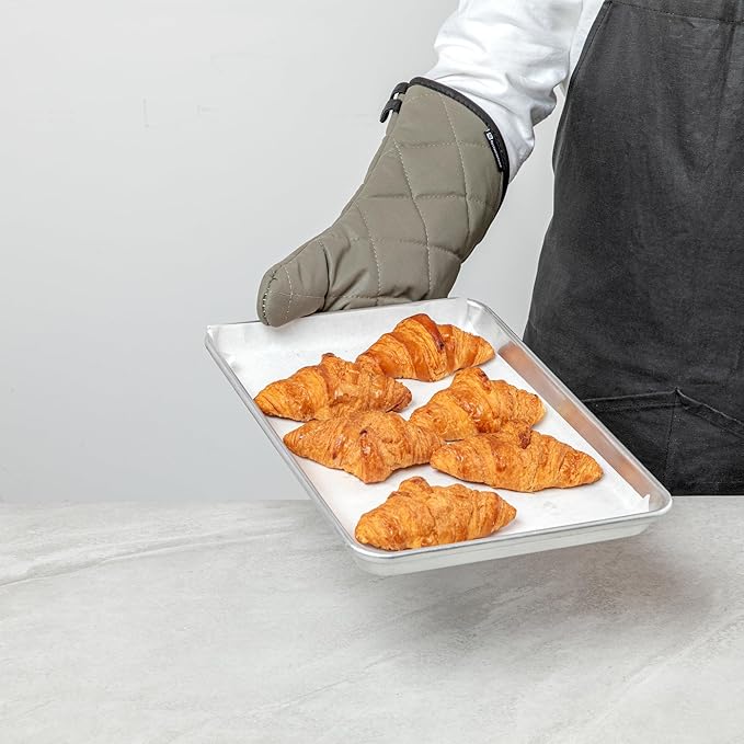 Restaurantware 17 x 8 Inch Heavy-Duty Oven Mitt 1 Flame Retardant Heat-Resistant Mitt - With Thumb Guard Hanging Loop Gray Cotton Quilted Oven Mitts Heat-Resistant For Cooking And Baking
