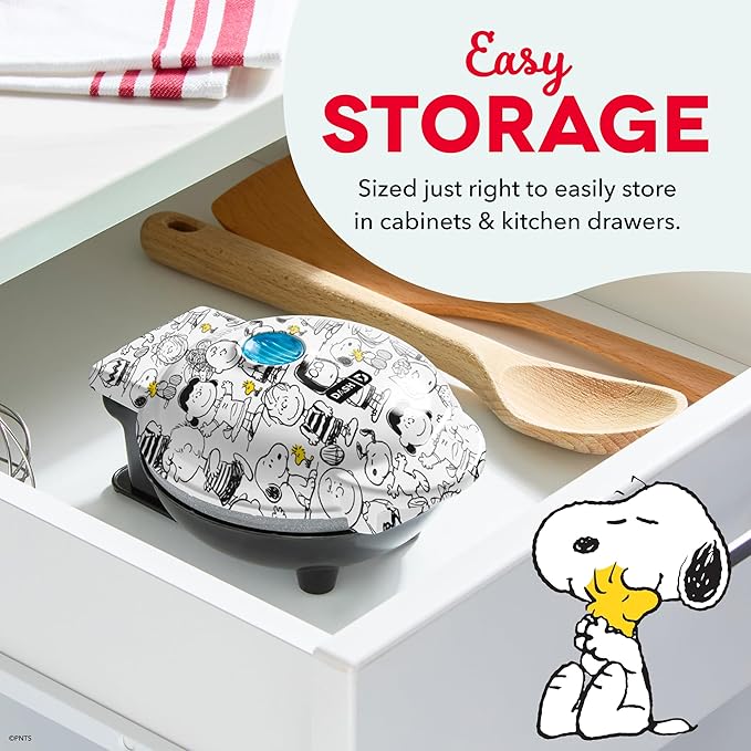 Peanuts x Dash Mini Waffle Maker