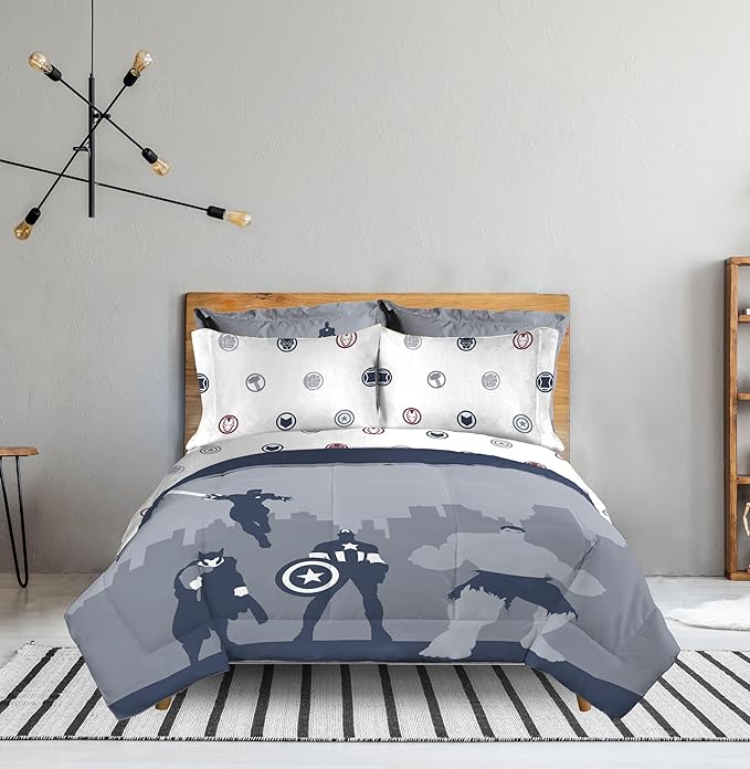Jay Franco Marvel Avengers Twin Size Comforter Set - 5 Piece Bedding Includes Sheet Set & Pillow Covers - Super Soft Cozy Bedding with Captain America, Hulk, Iron Man and Thor