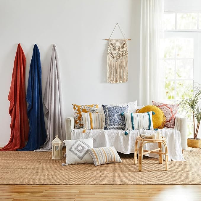 Indigo Ink - Decorative Pillow, Tufted Stripe Pillow with Tassels, Throw Pillows for Couch or Bed, Boho Home Decor, 14" x 20" (Tufted Medallion Collection, Grey/Yellow)